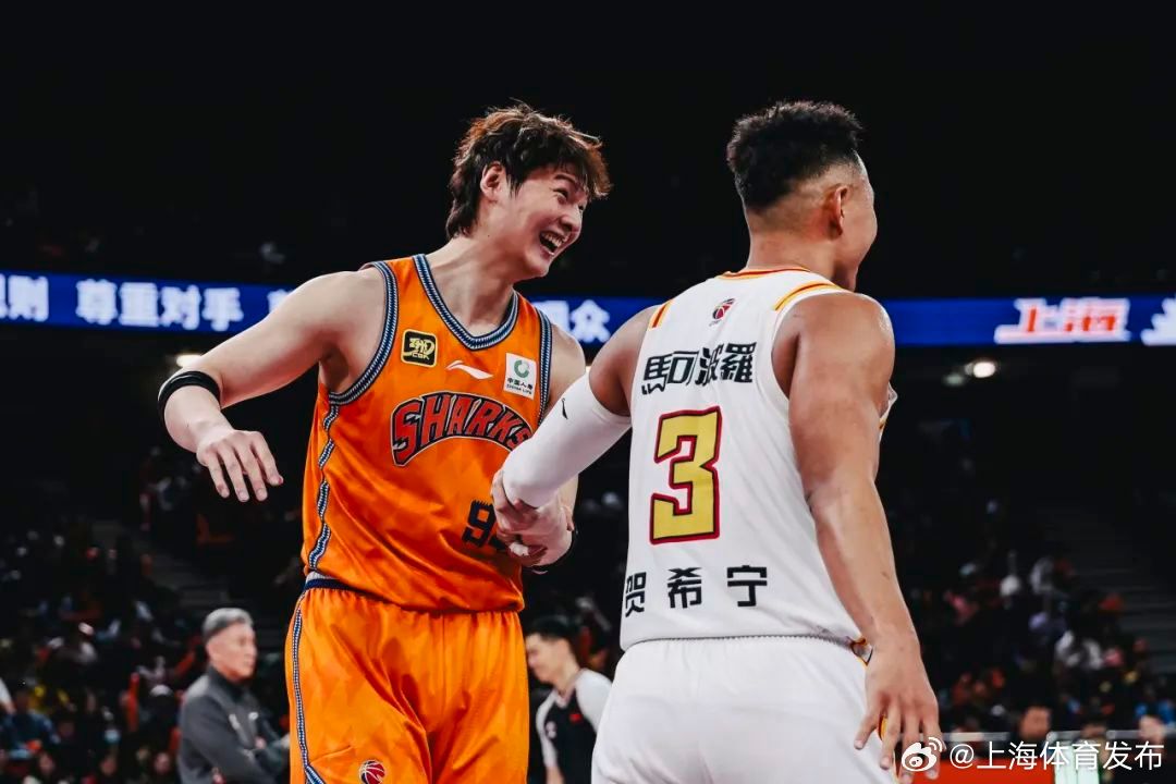 包含上海久事训练开放日,加时末段远射贴柱引欢呼,NBA季后赛在即,身体对抗强度拉满的词条 包含上海久事训练开放日,加时末段远射贴柱引欢呼,NBA季后赛在即,身体对抗强度拉满的词条