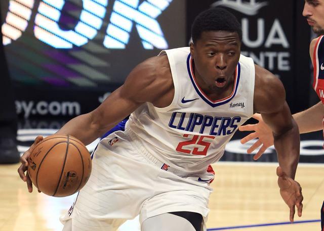 欧篮联窗口期走向成谜；萨克拉门托国王回应争议；更衣室稳定；球探报告显示潜力的简单介绍