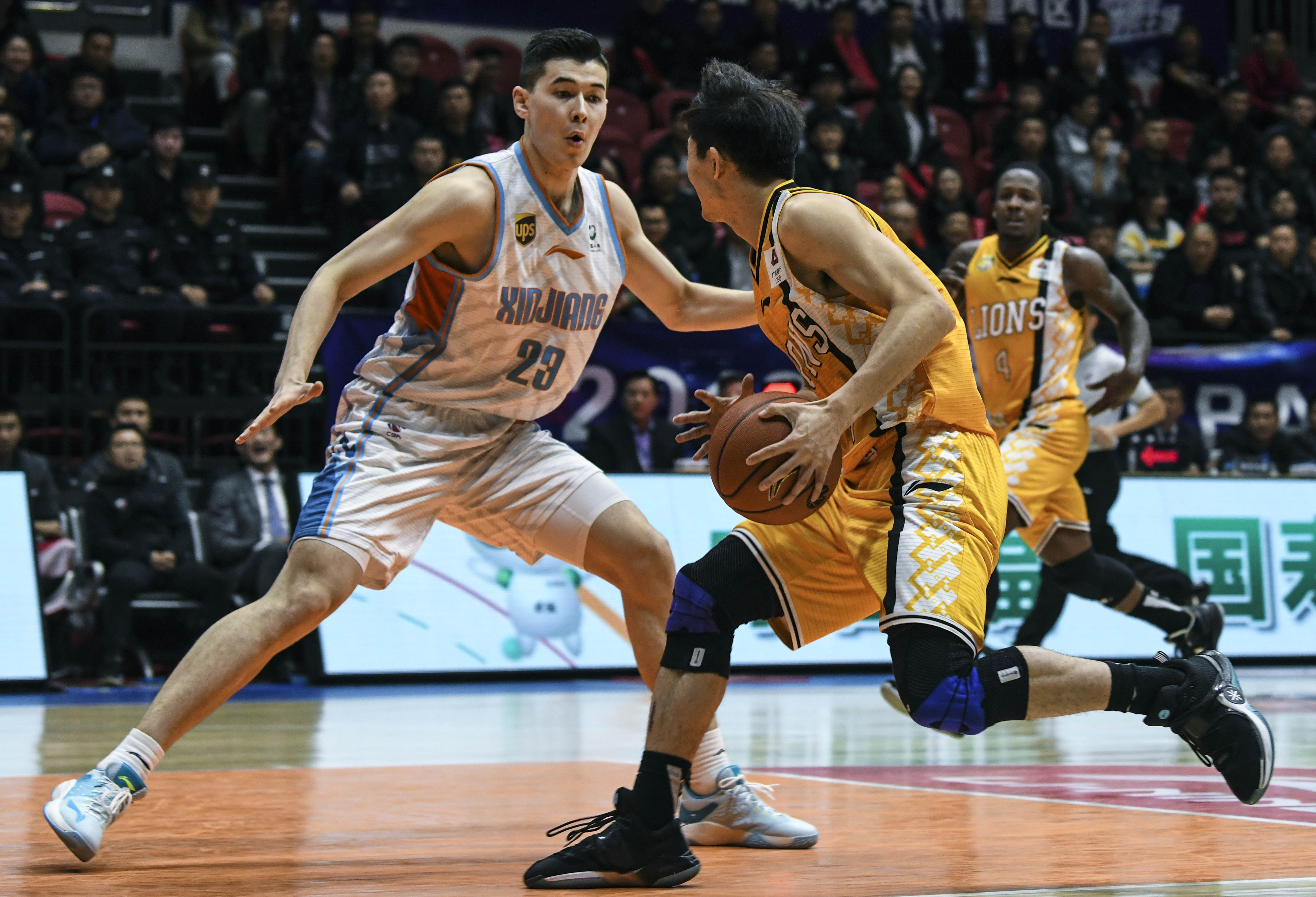 九游体育官网-冲刺阶段门兴格拉德巴赫调整名单以备CBA季后赛，强势反弹环节打磨，目标明确，团队化学反应显著的简单介绍